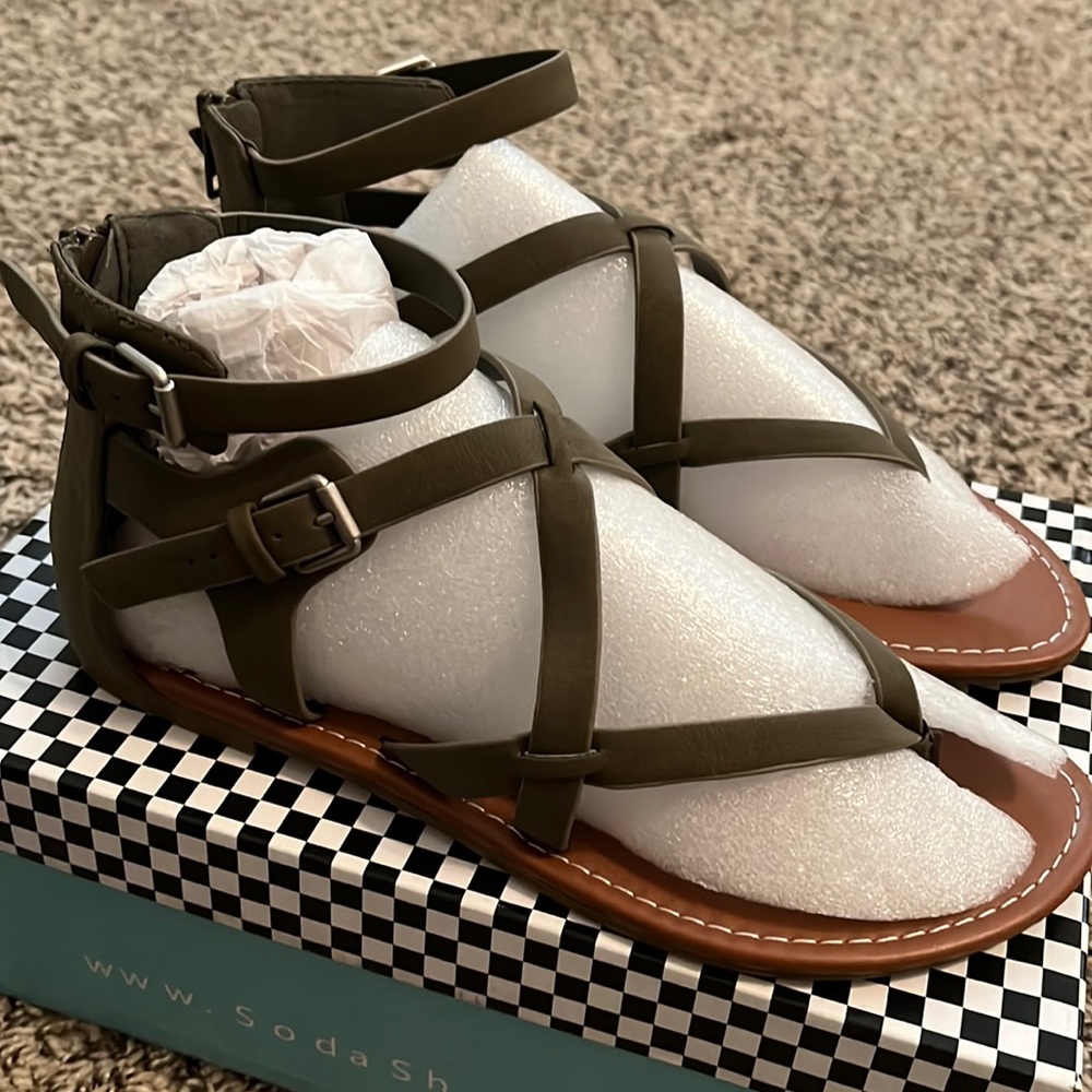 Olive green sandals NEW